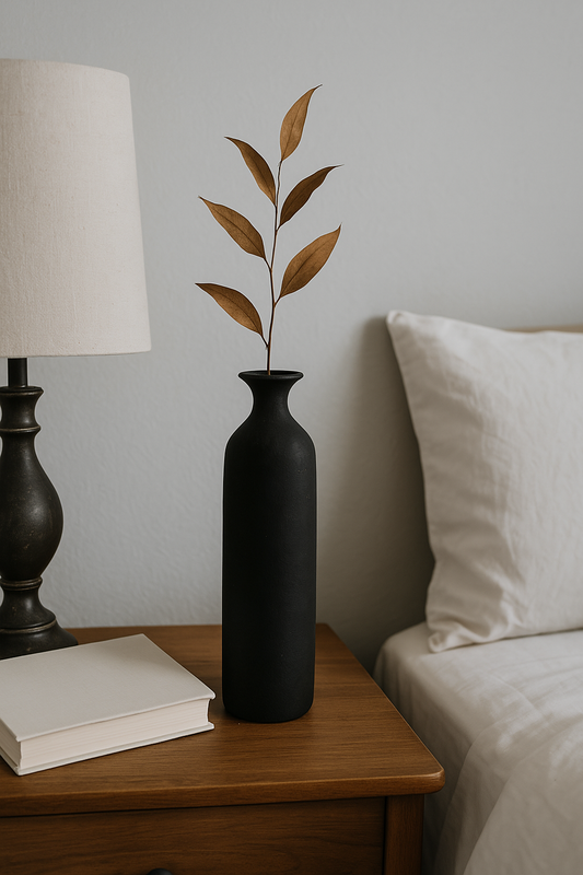 Noir Vase - Black